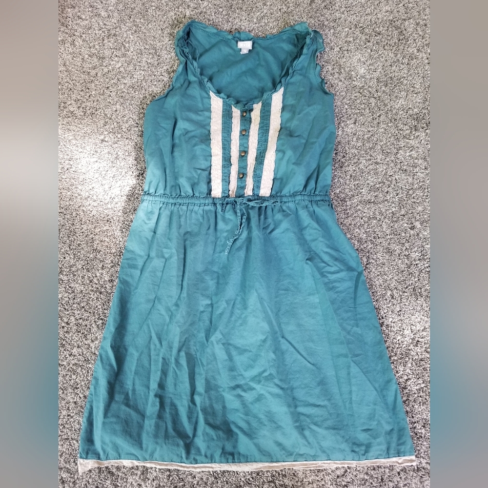 Converse one star dress size M